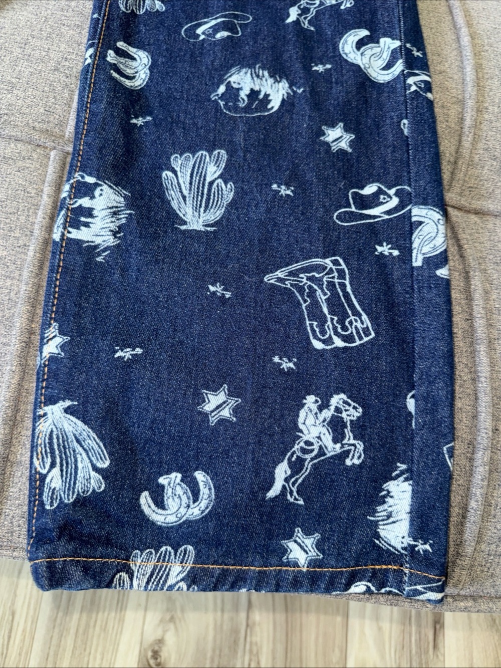 NWOTCali 1850 Straight Leg Jeans Women 7/28 Blue Western Cowboy Print High Rise - Picture 3 of 9